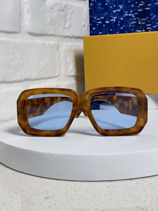 ✅NWT Authentic Loewe Sunglasses main image 4
